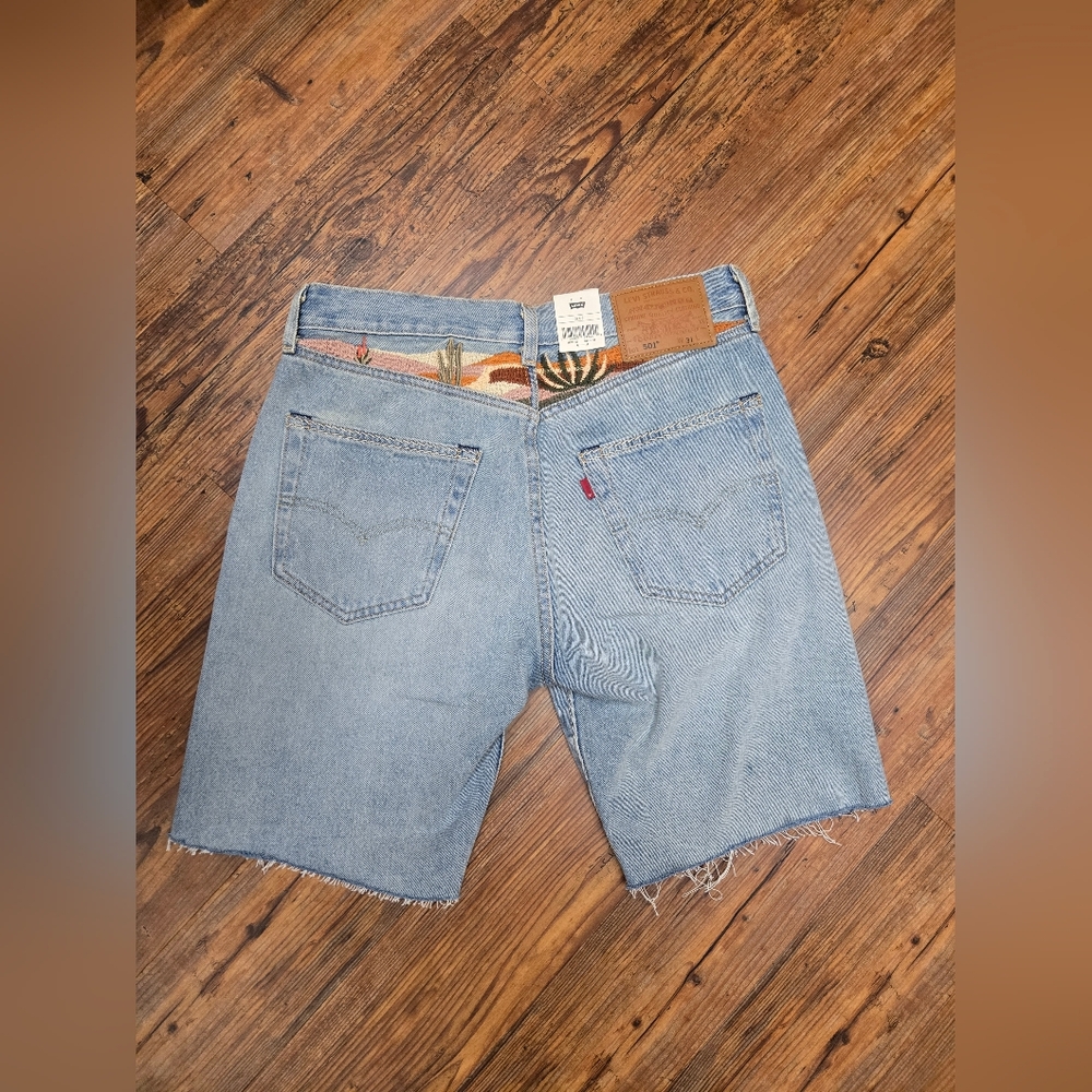 Levis 501 denim shorts w/desert embroidery rare nwt 31x9 badass vacay